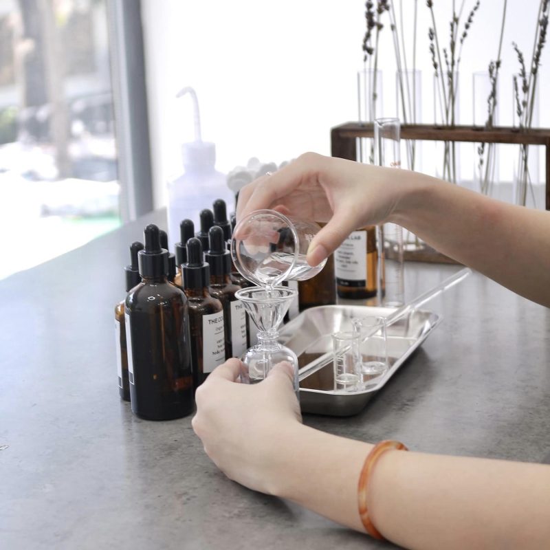 Tự chế nước hoa an toàn cho da